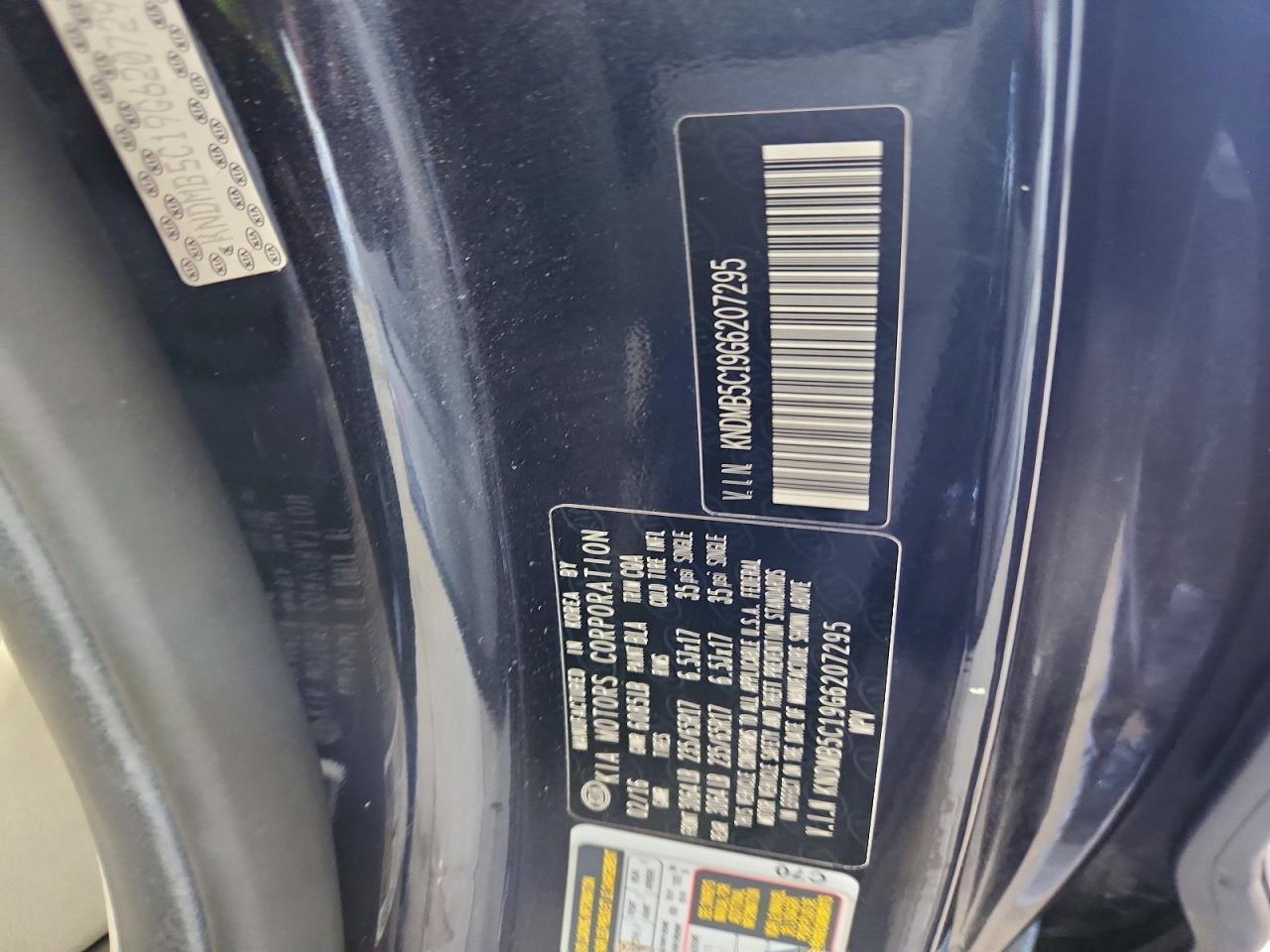 2016 KIA SEDONA