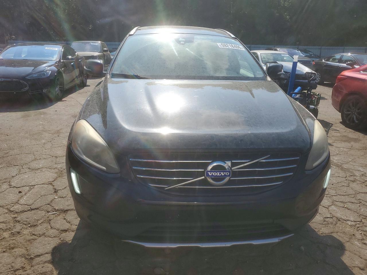 2015 VOLVO XC60