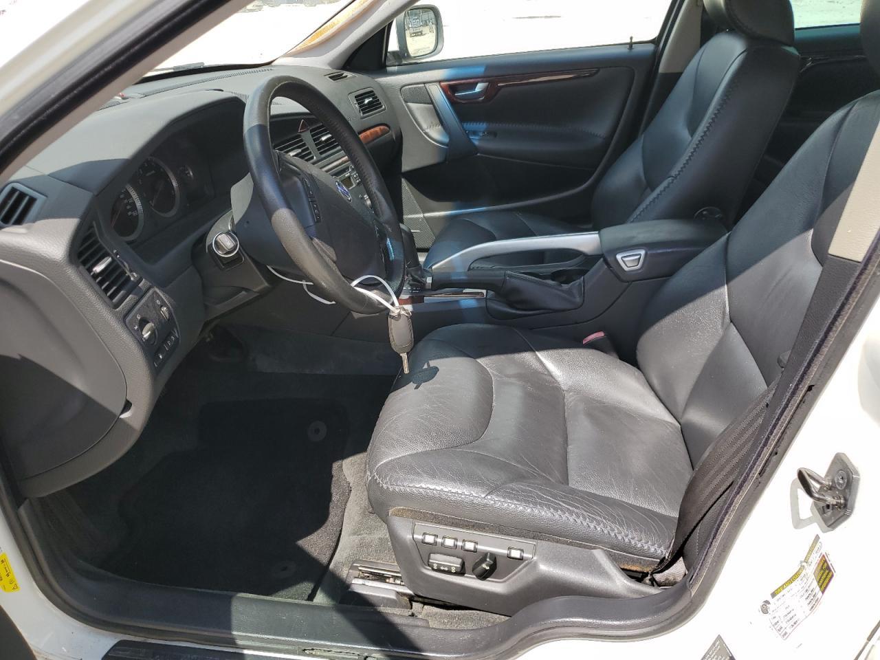 2005 VOLVO XC70