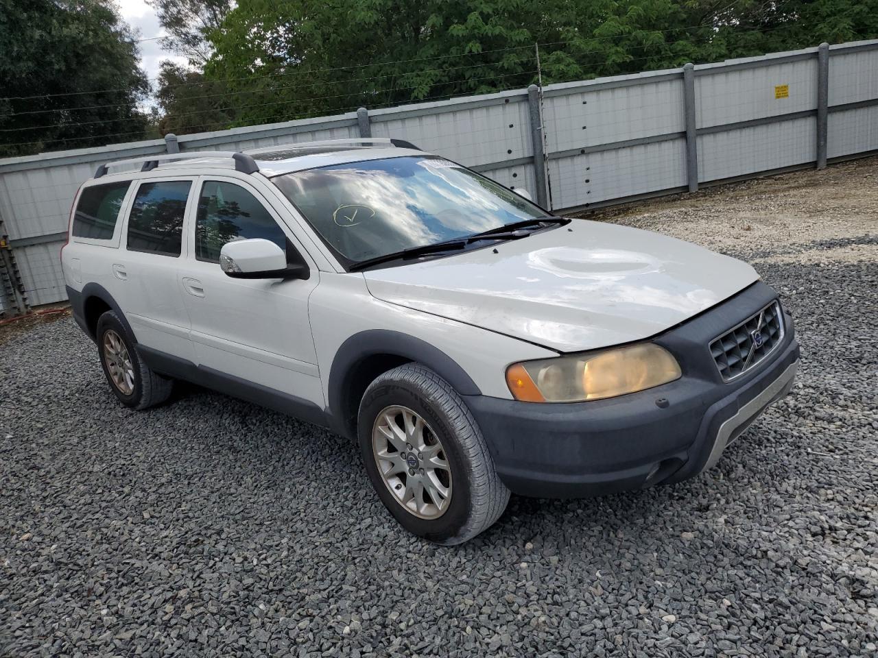2005 VOLVO XC70
