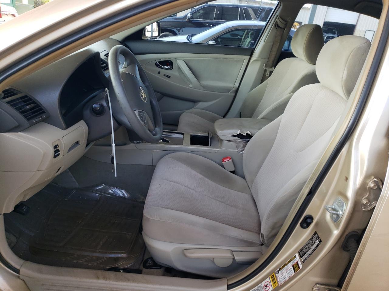 2011 TOYOTA CAMRY