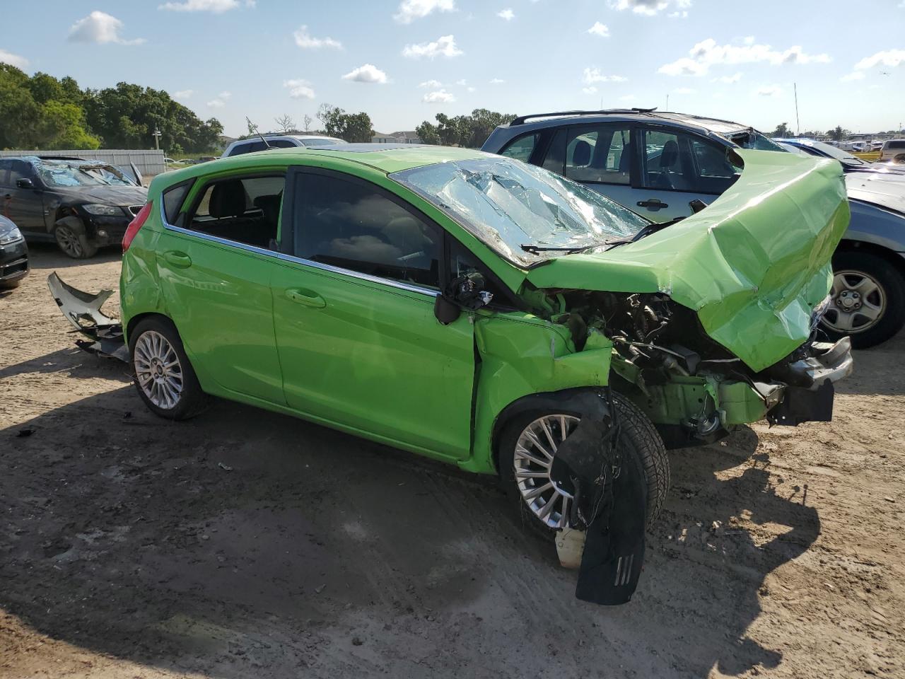 2014 FORD Fiesta