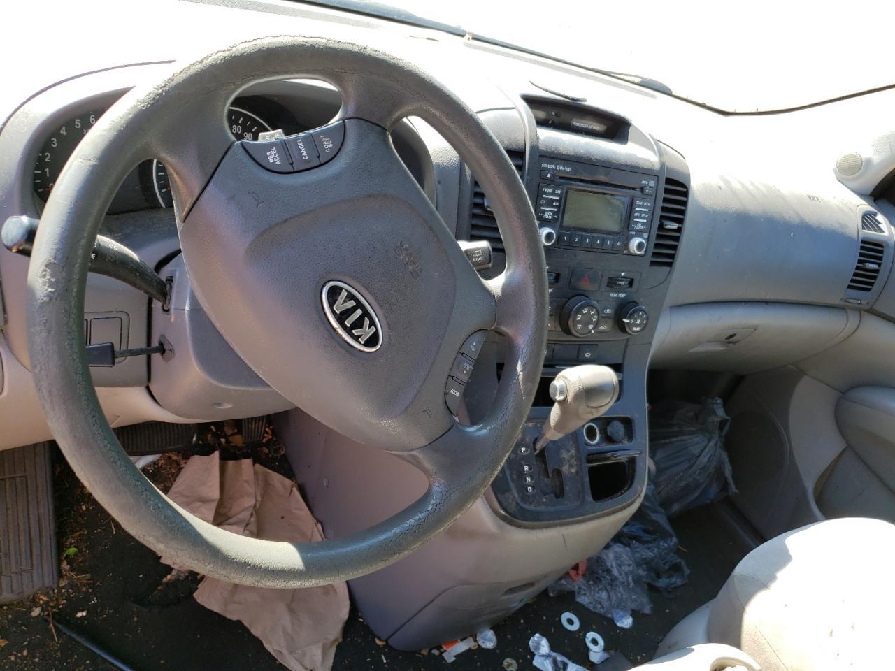 2012 KIA SEDONA