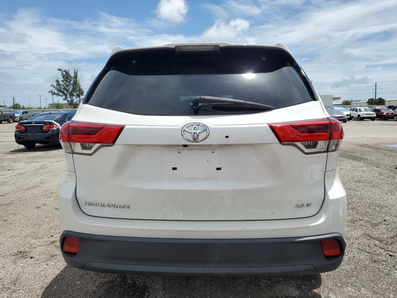2019 TOYOTA HIGHLANDER