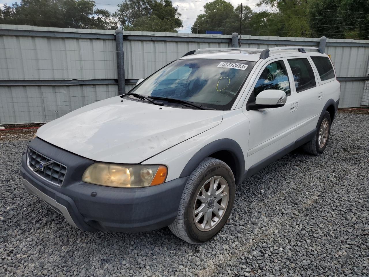 2005 VOLVO XC70