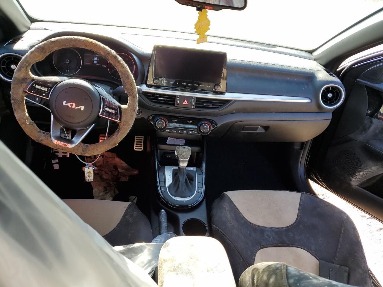 2023 KIA FORTE
