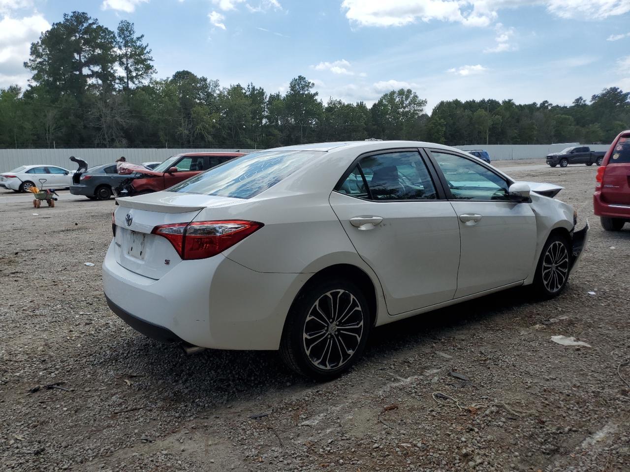2015 TOYOTA COROLLA