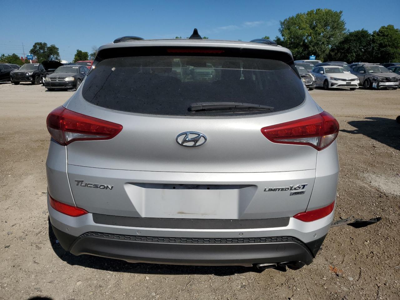 2016 HYUNDAI TUCSON