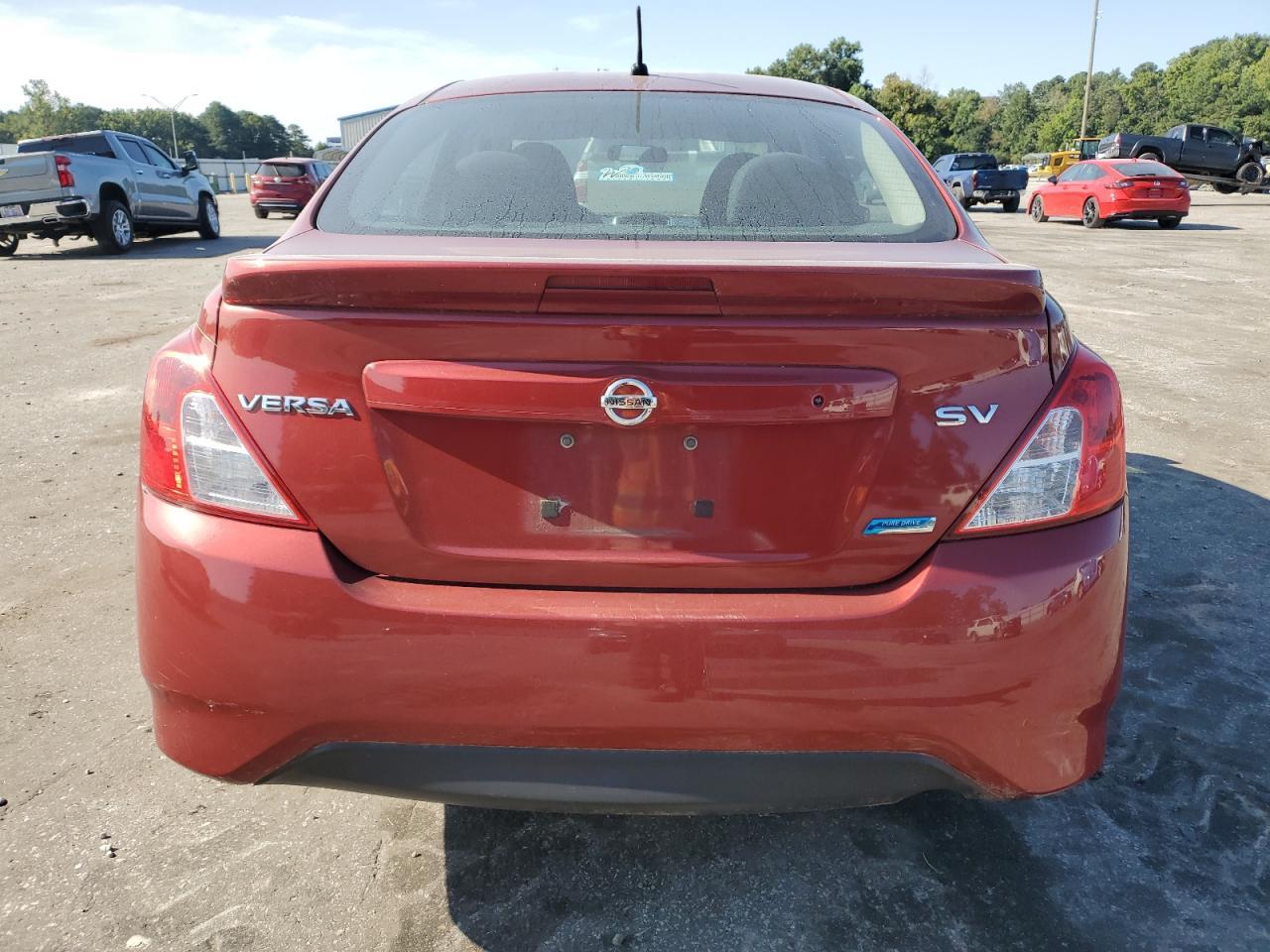 2016 NISSAN VERSA