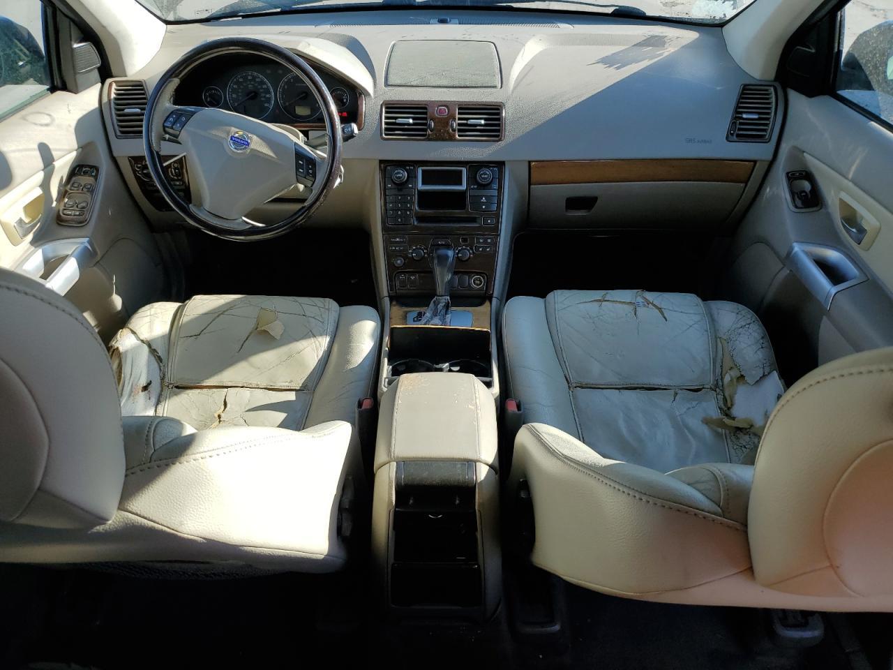 2004 VOLVO XC90