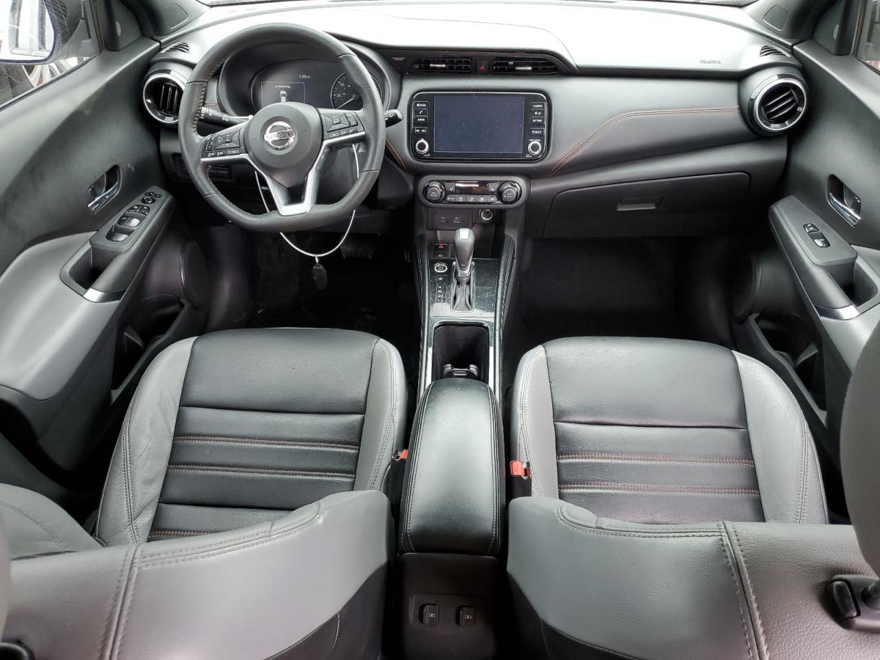 2021 NISSAN KICKS