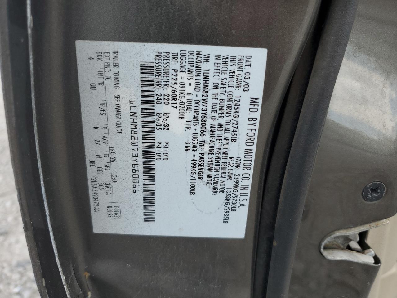 2003 LINCOLN Town Car