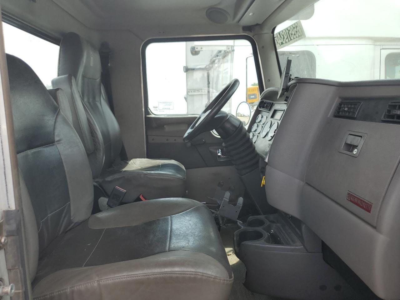 2014 KENWORTH Construction