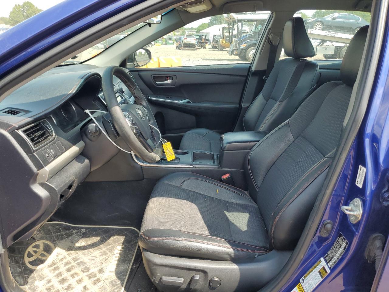 2015 TOYOTA CAMRY