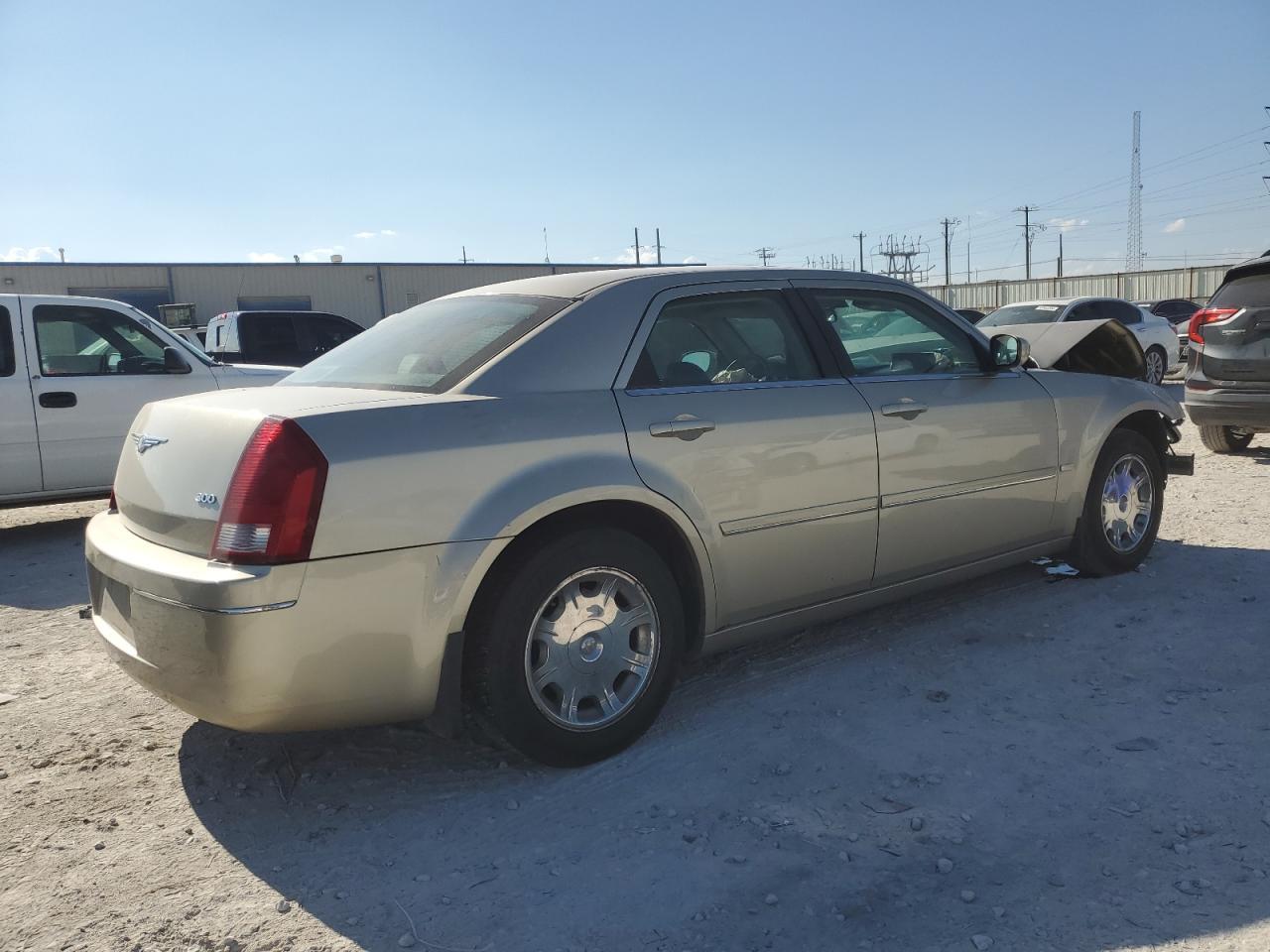 2005 CHRYSLER 300