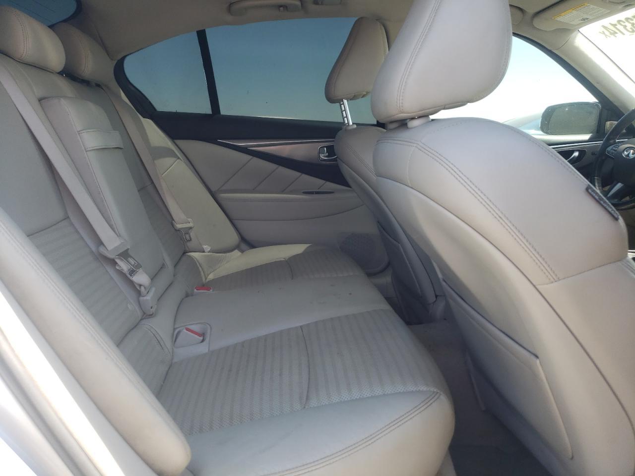 2017 INFINITI Q50