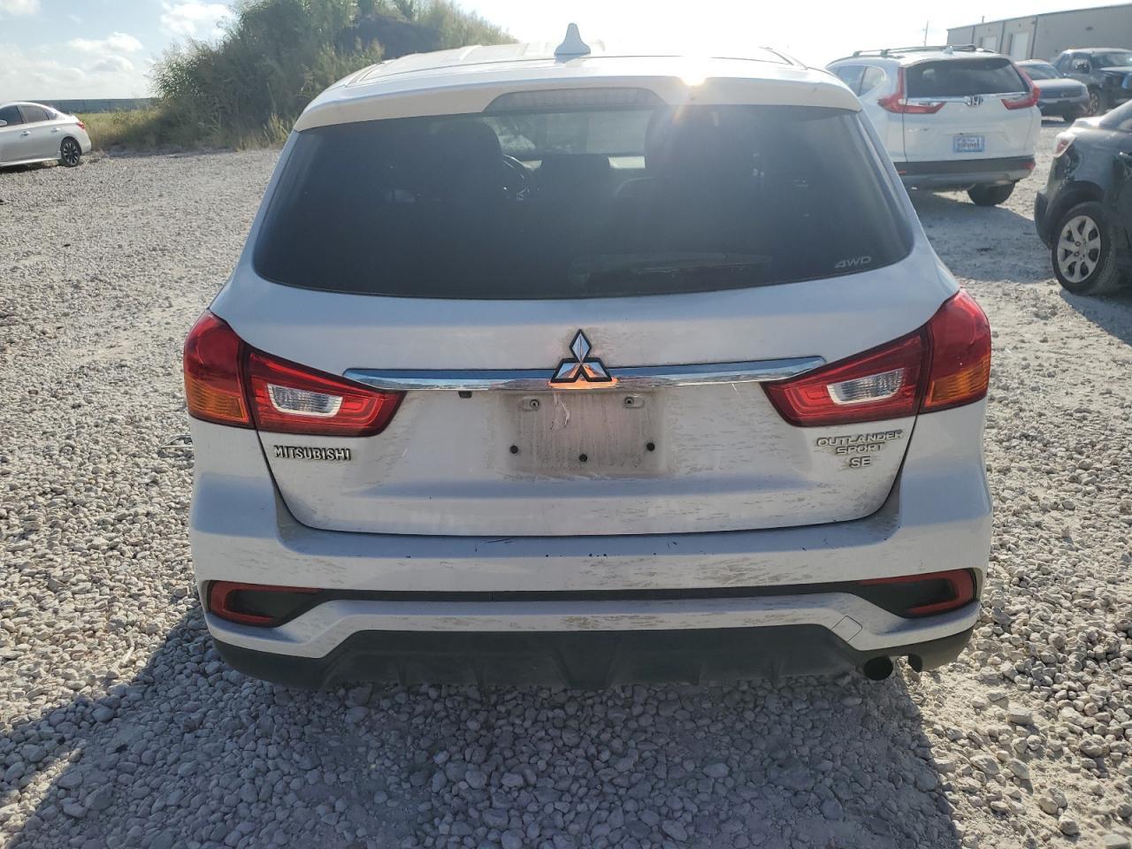 2018 MITSUBISHI outlander