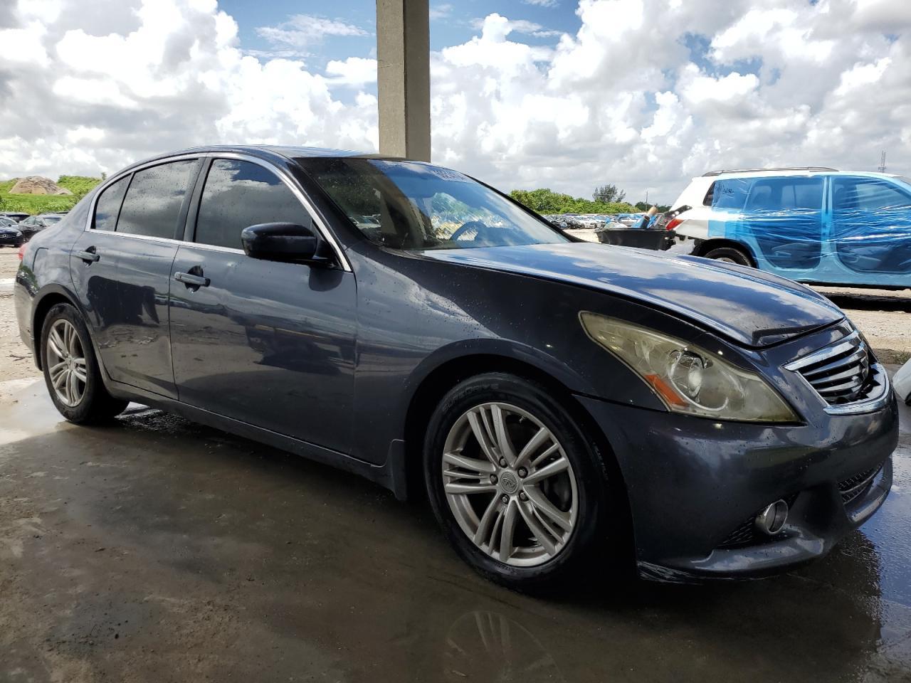 2012 INFINITI G37