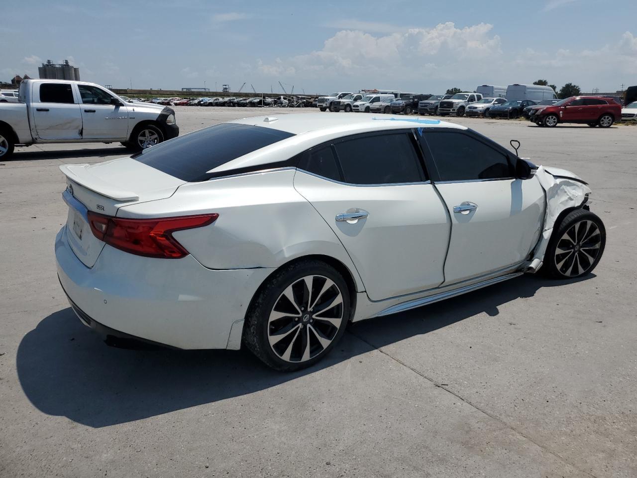 2018 NISSAN Maxima