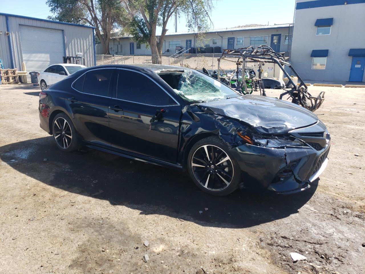 2018 TOYOTA CAMRY