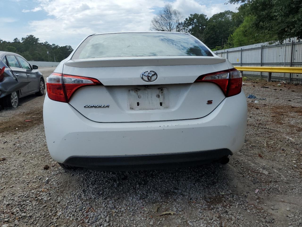 2015 TOYOTA COROLLA