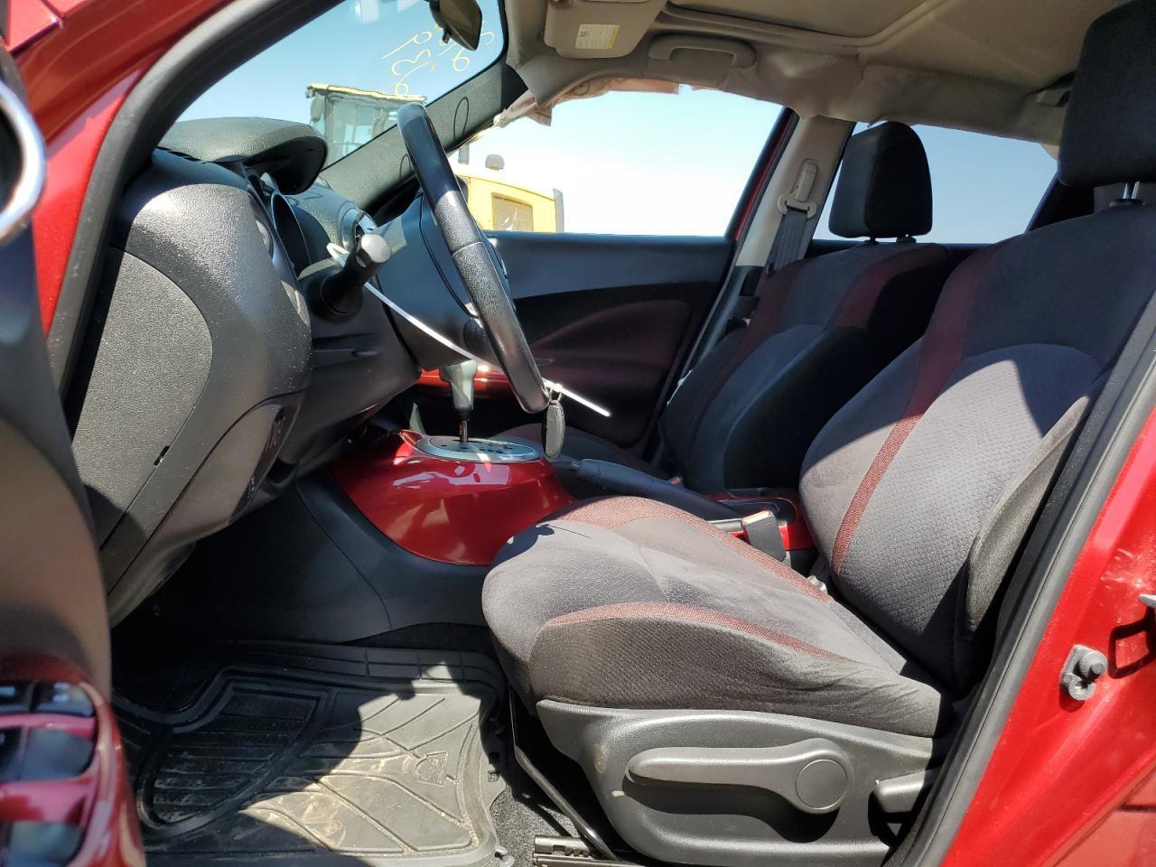 2015 NISSAN Juke