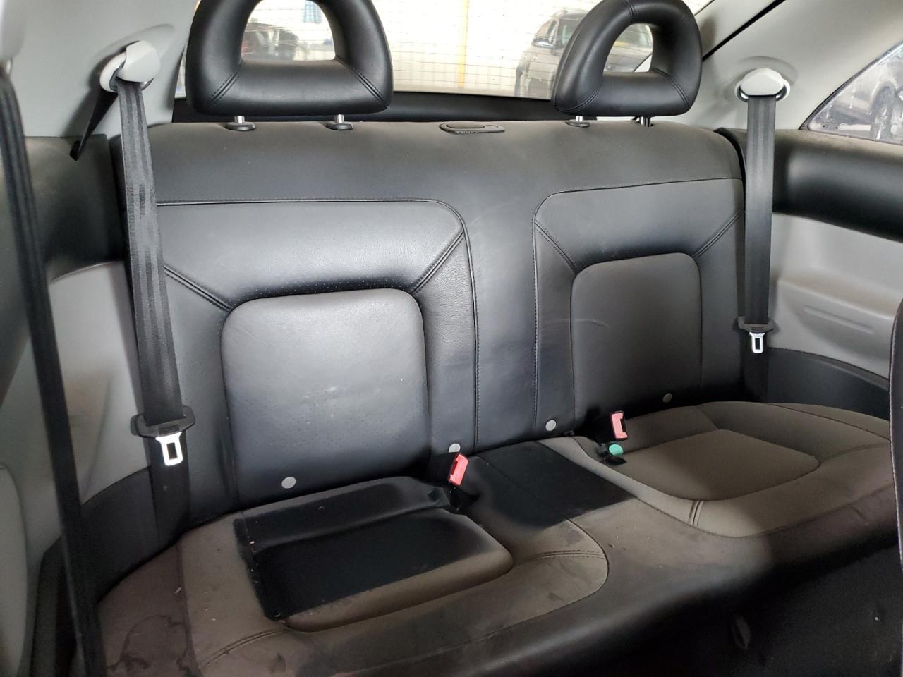 2002 VOLKSWAGEN Beetle