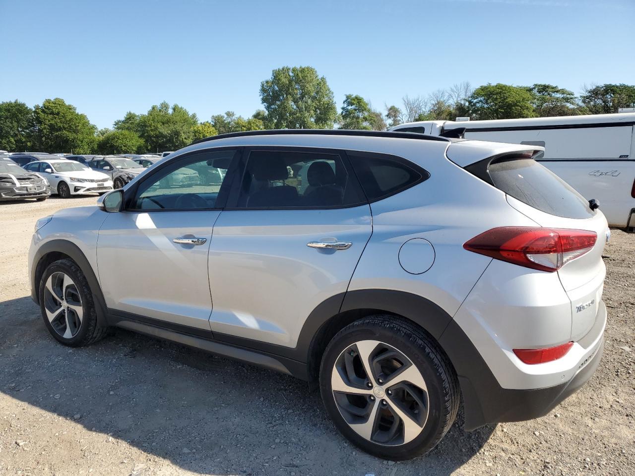 2016 HYUNDAI TUCSON