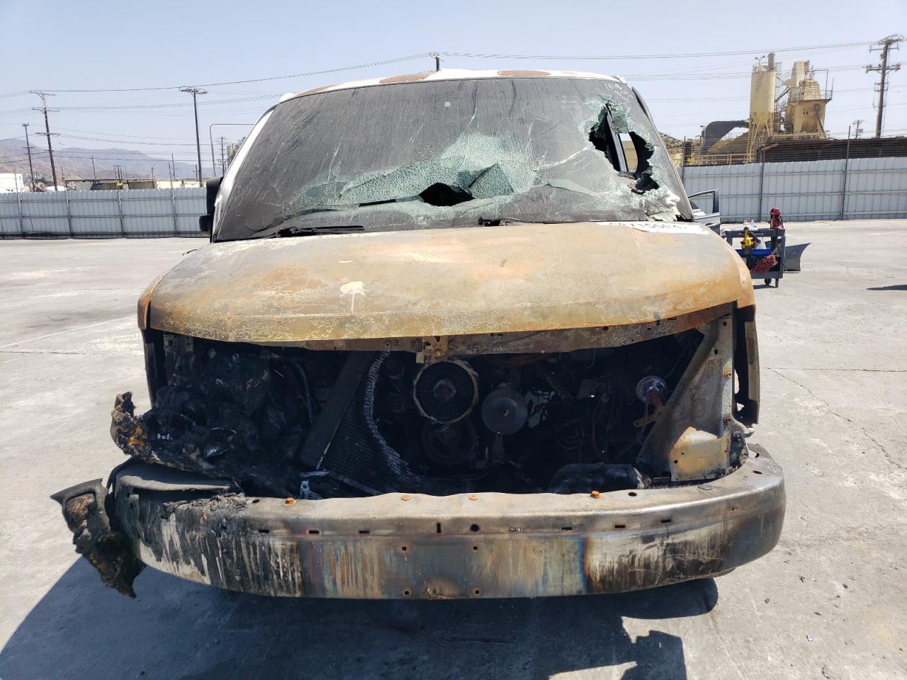 2004 CHEVROLET EXPRESS 2500