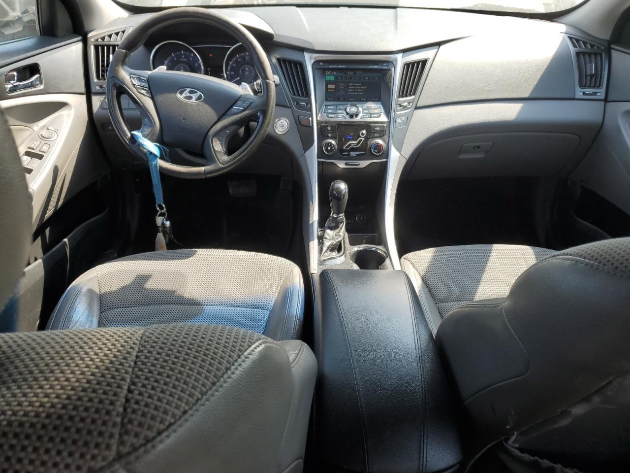 2011 HYUNDAI SONATA