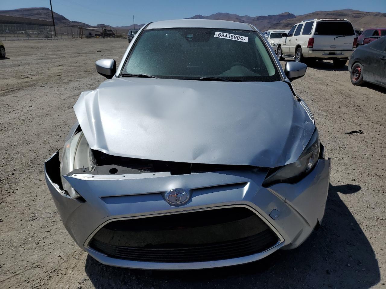 2017 TOYOTA YARIS