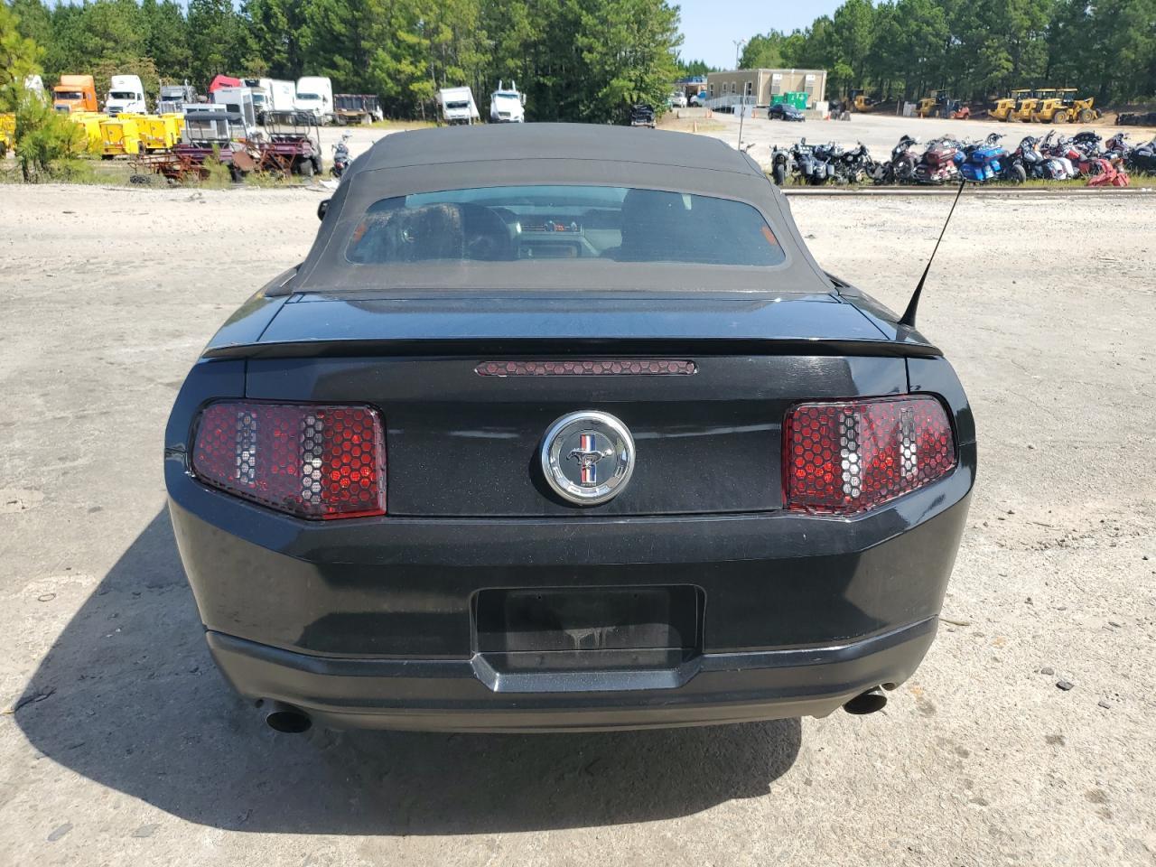 2012 FORD MUSTANG