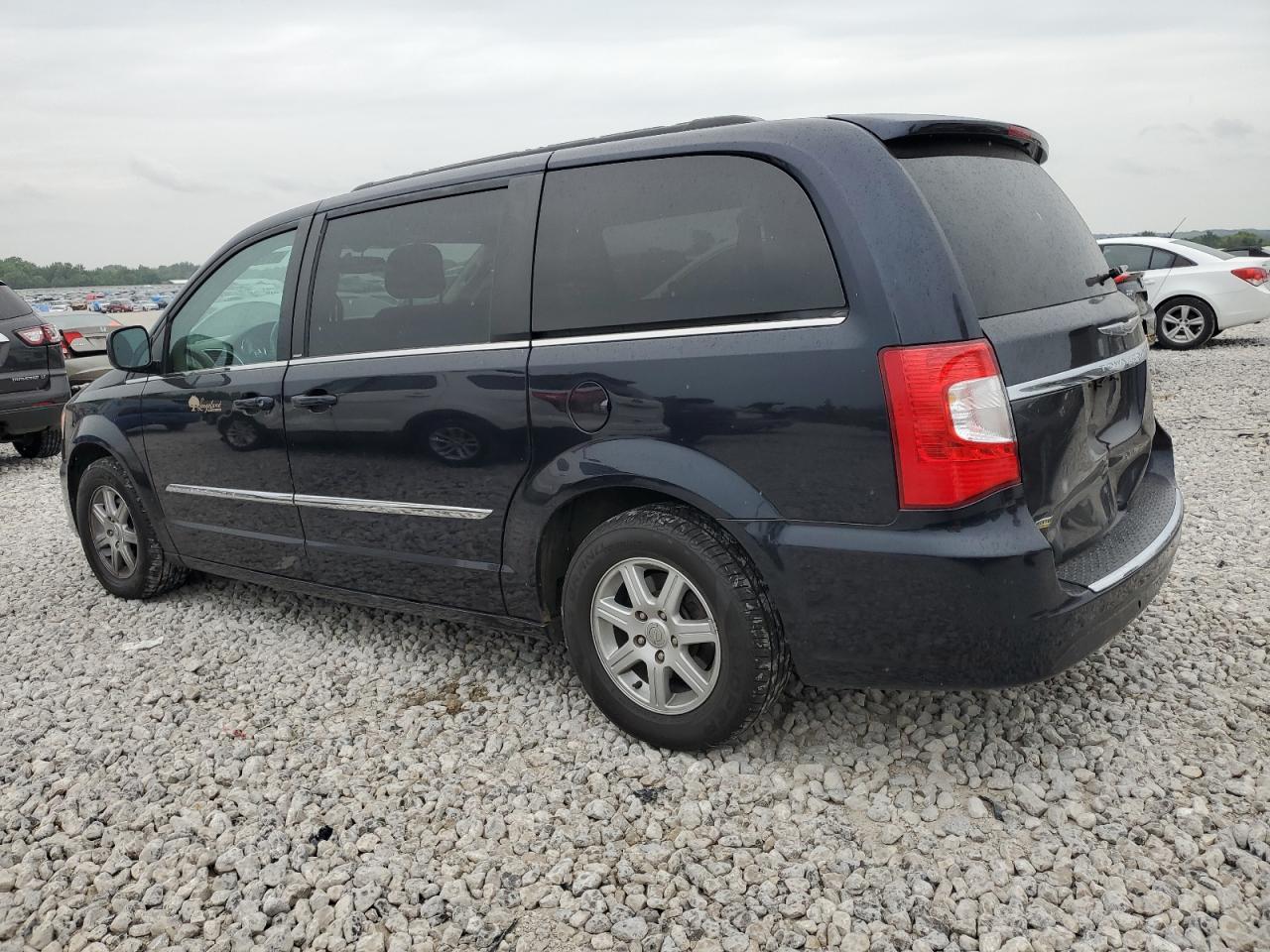 2011 CHRYSLER Town & Country