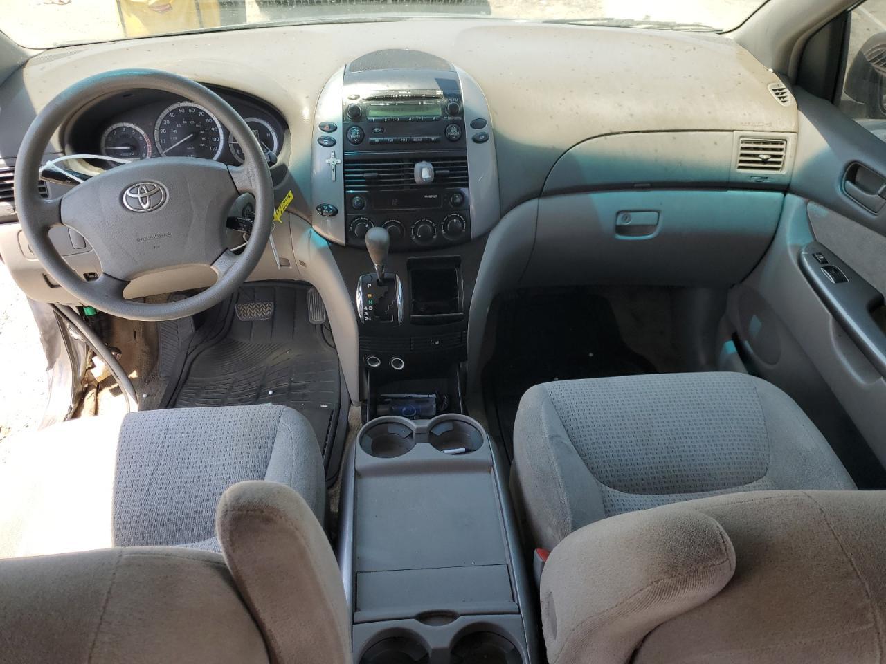 2006 TOYOTA SIENNA