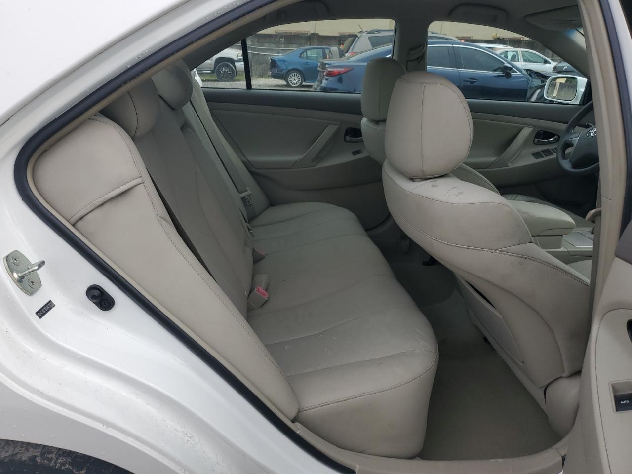 2010 TOYOTA CAMRY