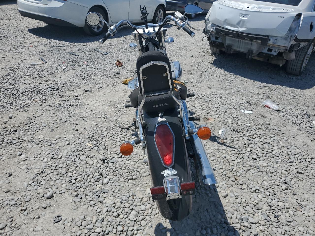 2004 HONDA Vt750