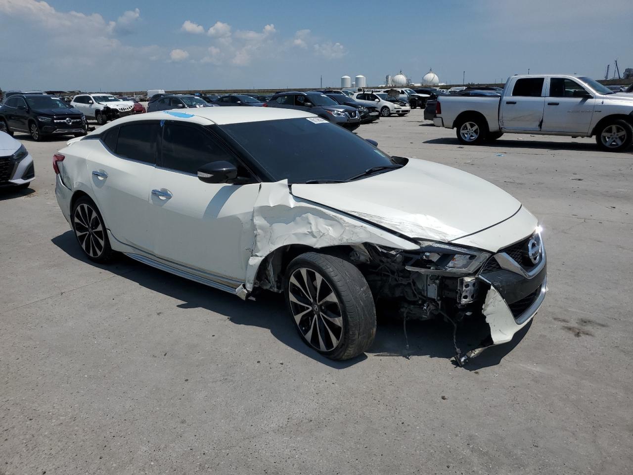 2018 NISSAN Maxima