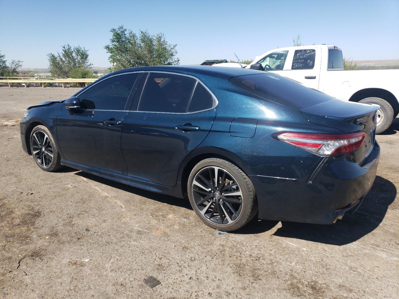 2018 TOYOTA CAMRY