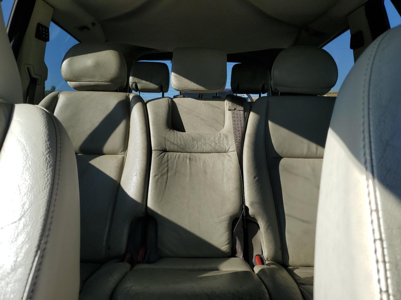 2004 VOLVO XC90