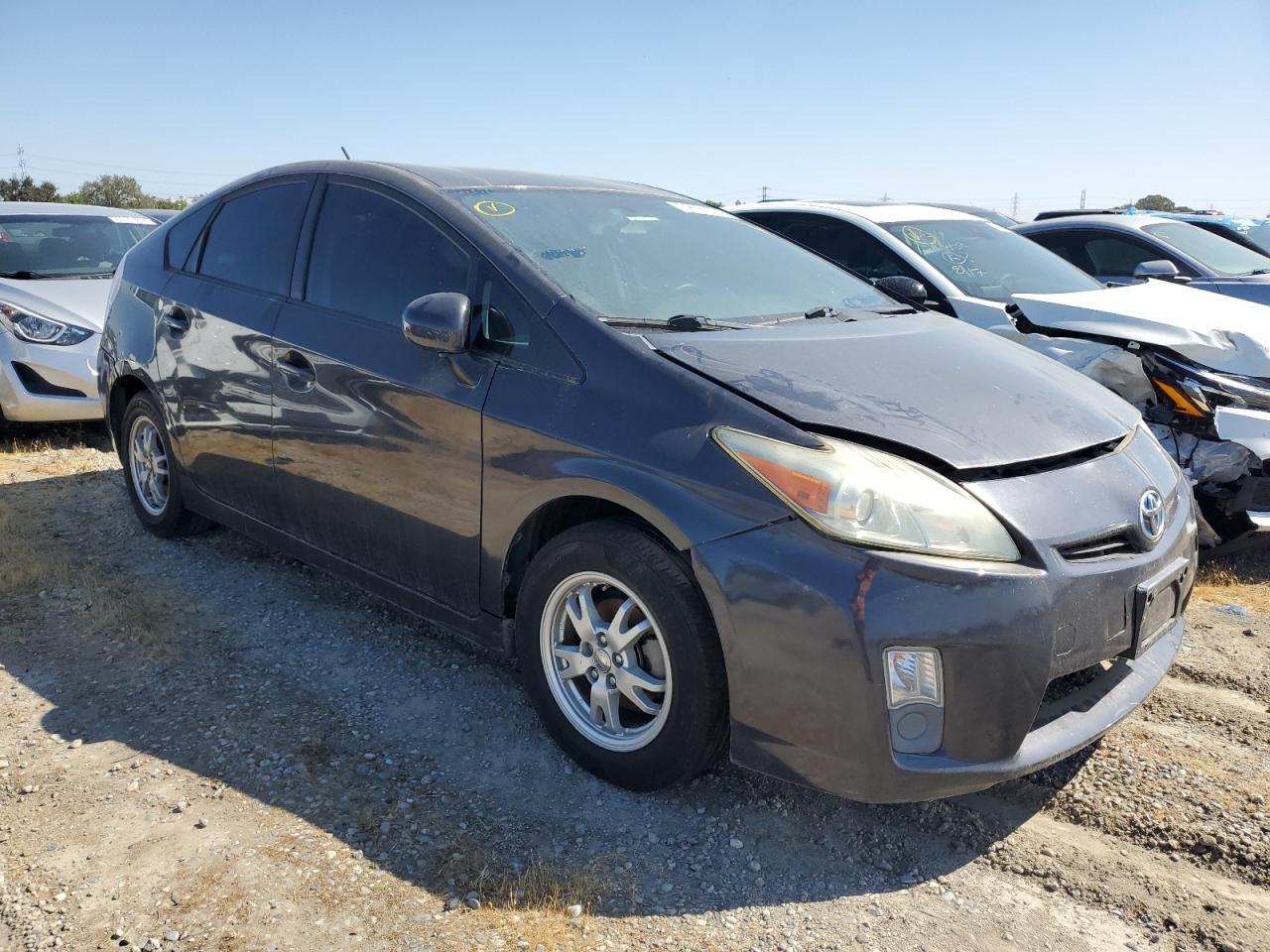 2011 TOYOTA PRIUS