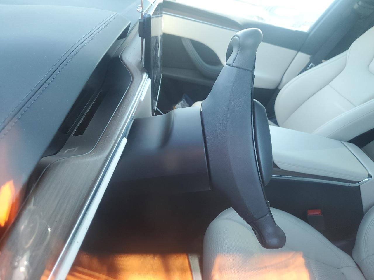 2023 TESLA MODEL X