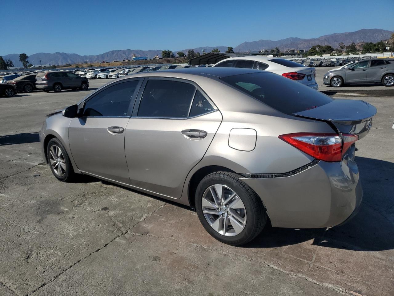 2015 TOYOTA COROLLA