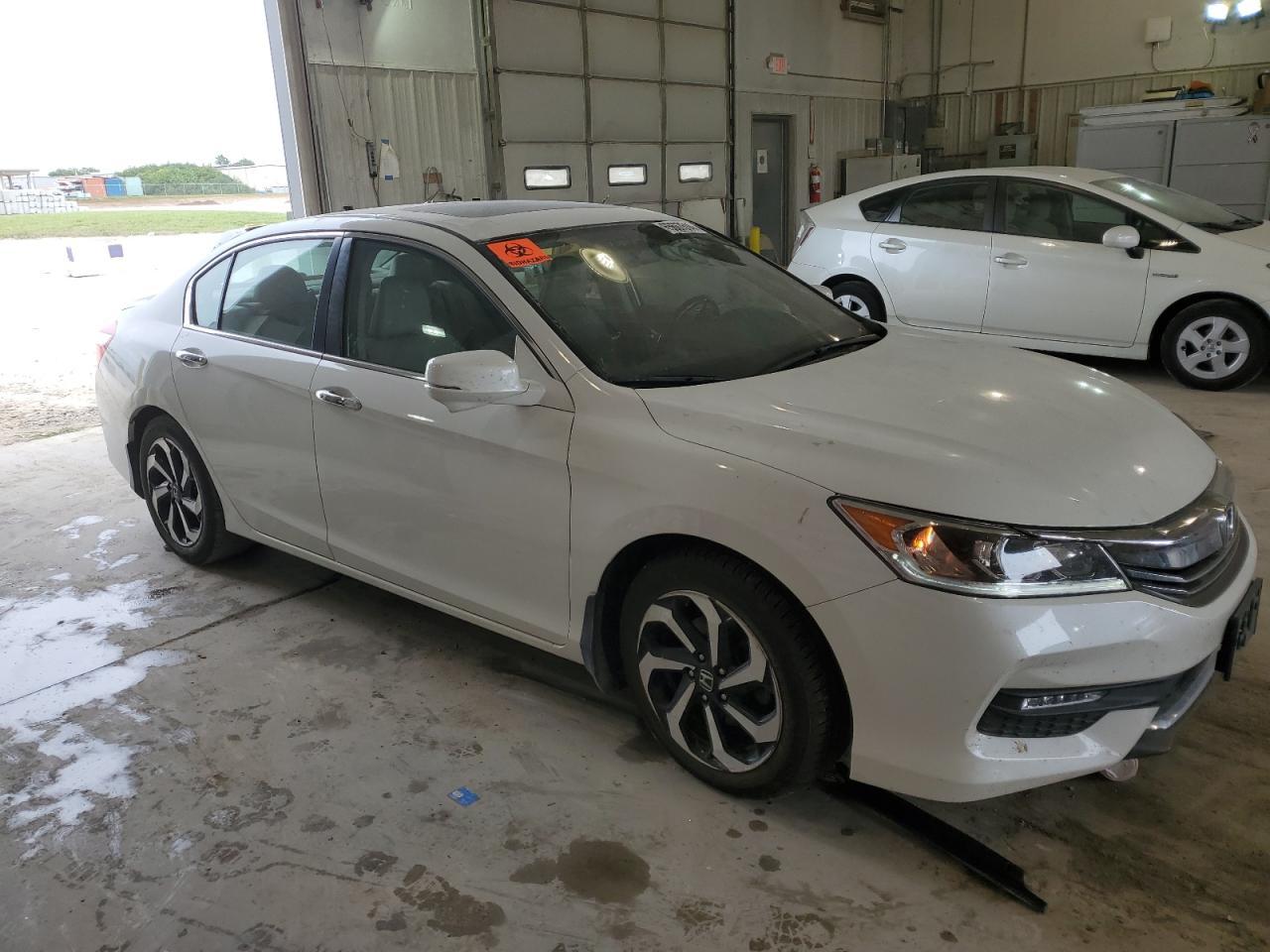 2016 HONDA ACCORD