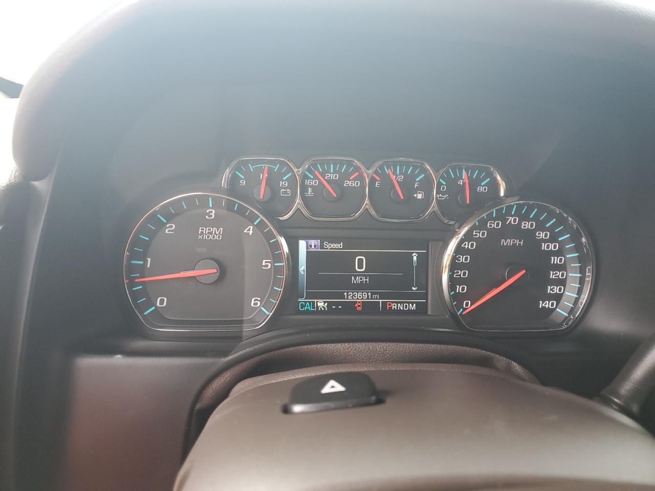 2015 CHEVROLET Suburban