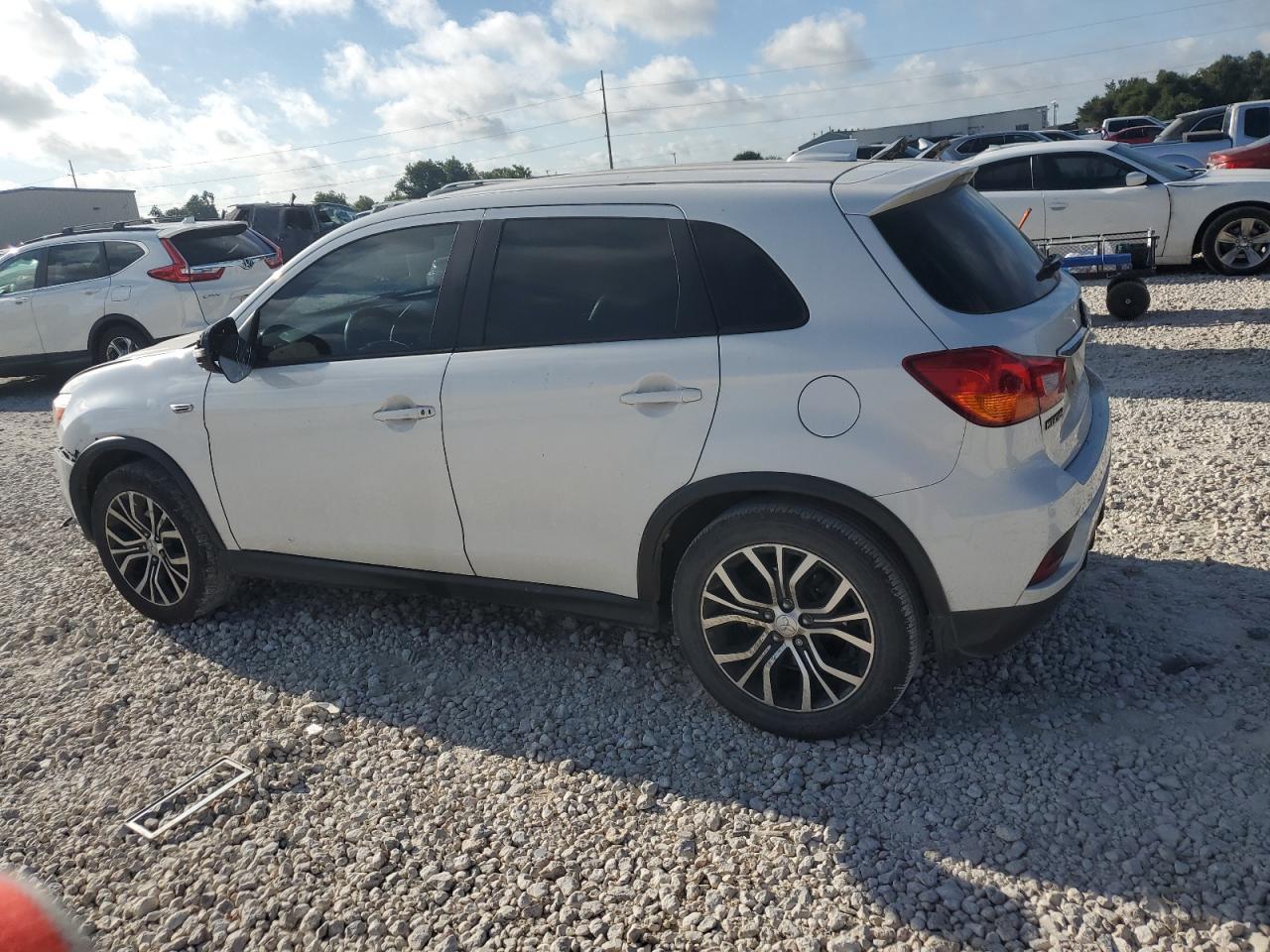2018 MITSUBISHI outlander