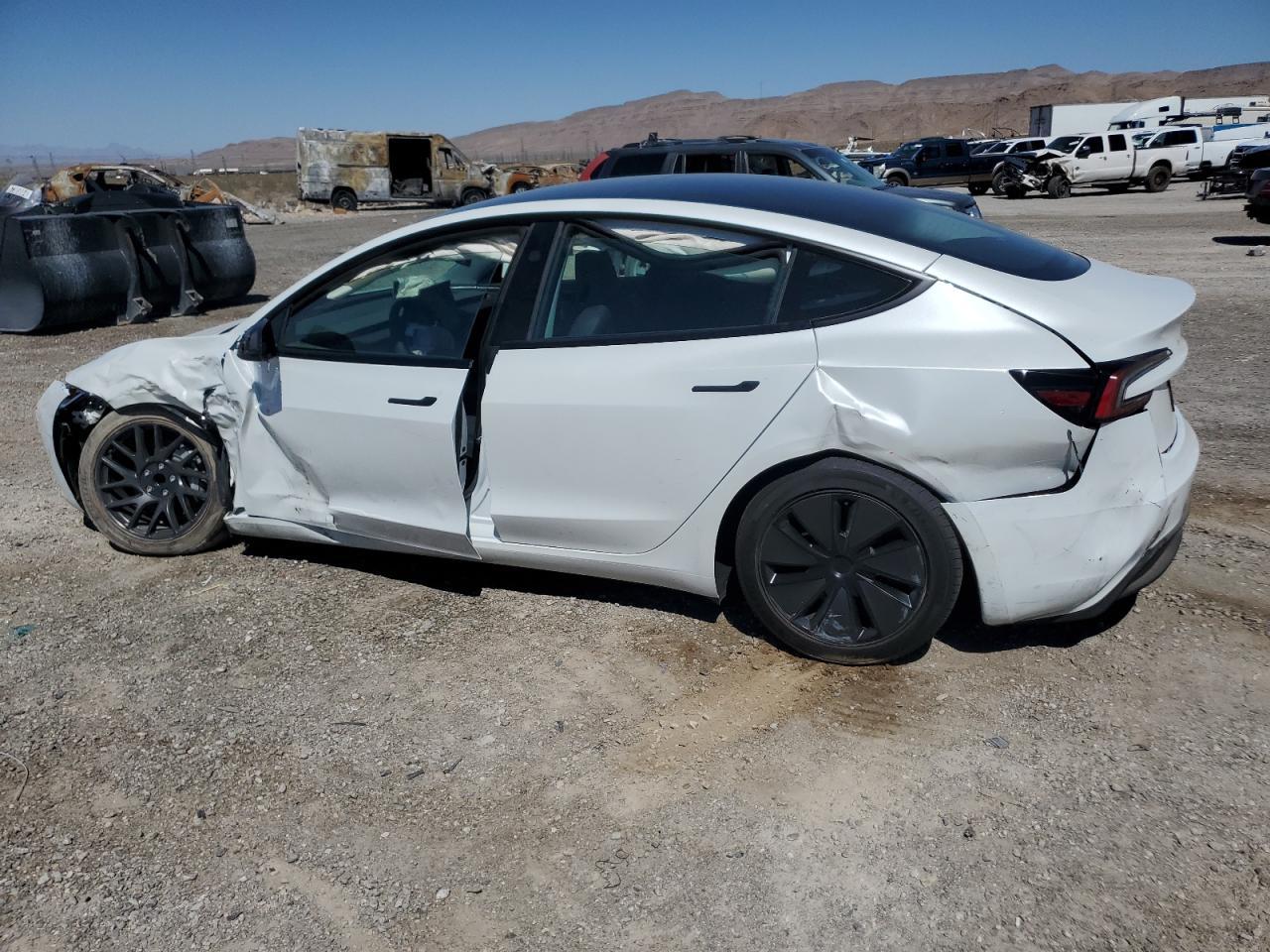 2024 TESLA MODEL 3