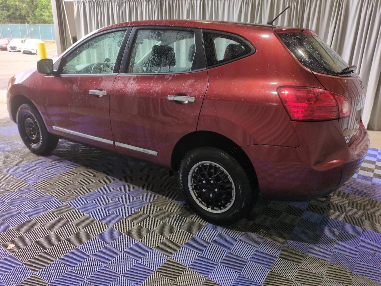 2015 NISSAN ROGUE
