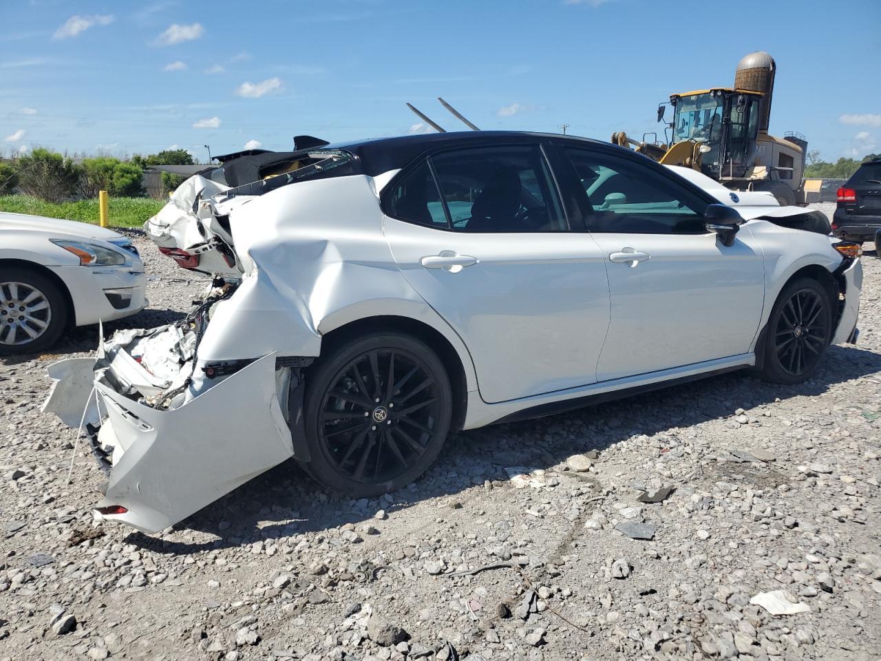 2022 TOYOTA CAMRY