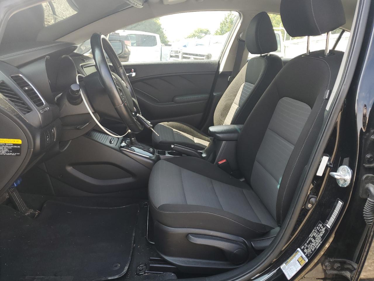 2017 KIA FORTE