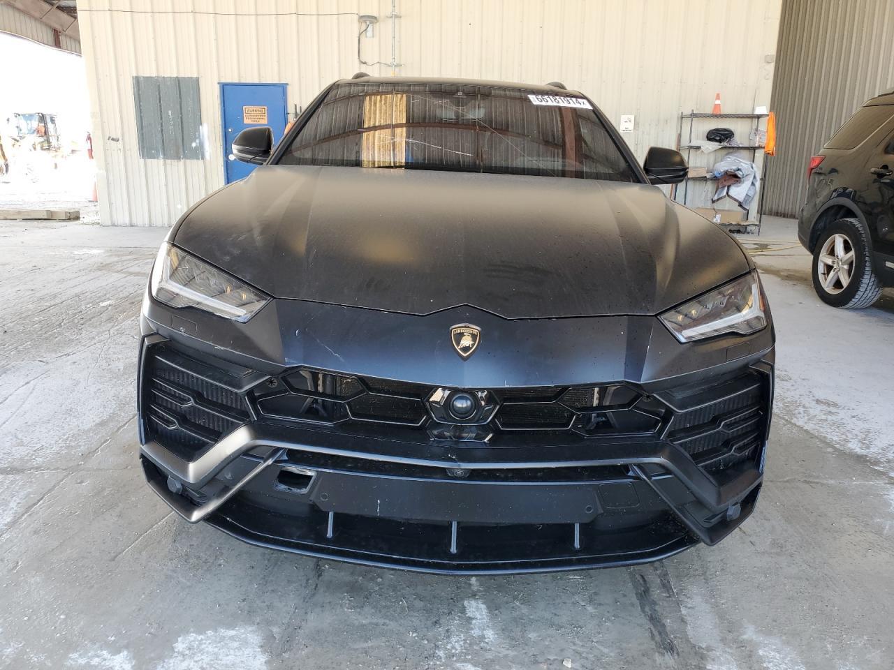 2020 Lamborghini Urus